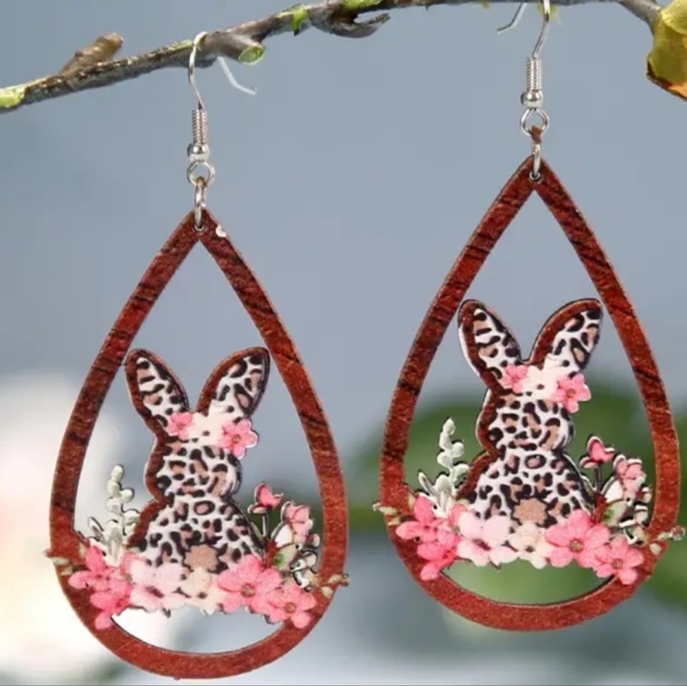 Leapard print bunny earring dangles